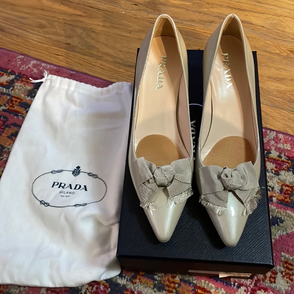 Prada patent nude pumps with kitten heel size 35.5 or 5 1/2.